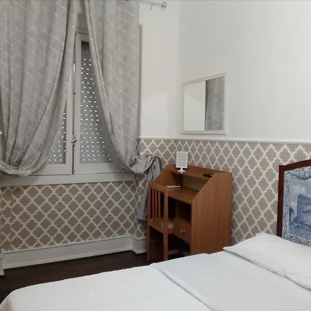 Londrina Nocleg ze śniadaniem 2*